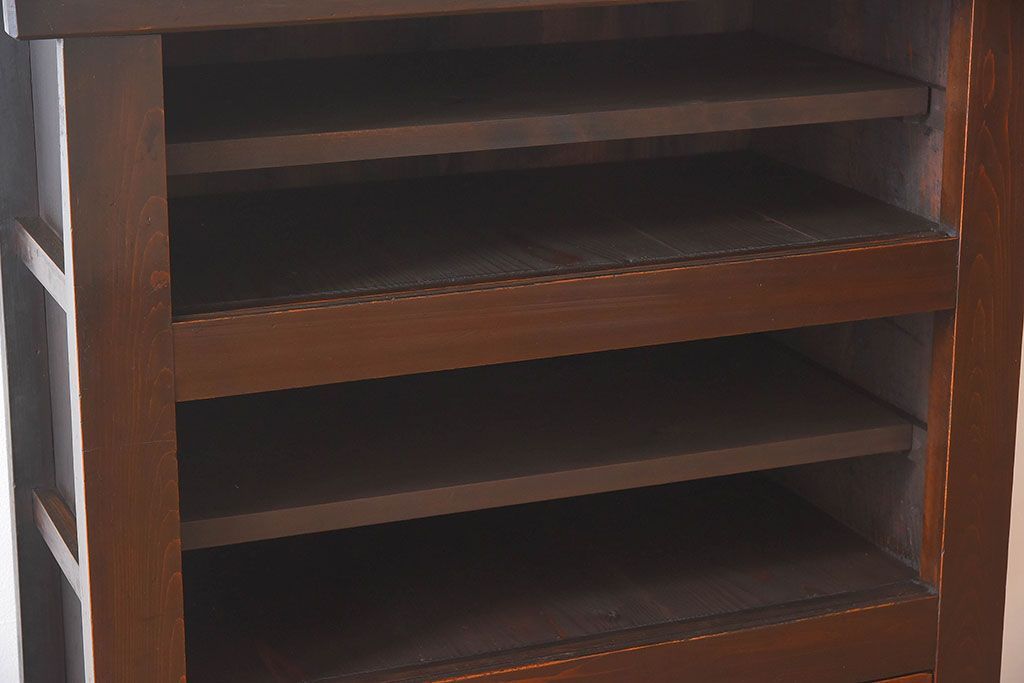 アンティーク家具　古民具・骨董　京都産　透かし彫り　上品な重ね三尺水屋箪笥(食器棚、収納棚)