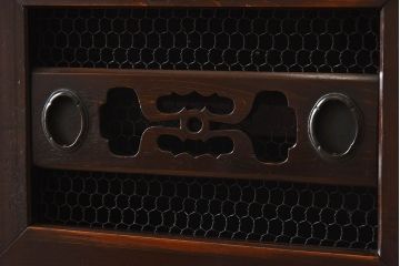 アンティーク家具　古民具・骨董　京都産　透かし彫り　上品な重ね三尺水屋箪笥(食器棚、収納棚)