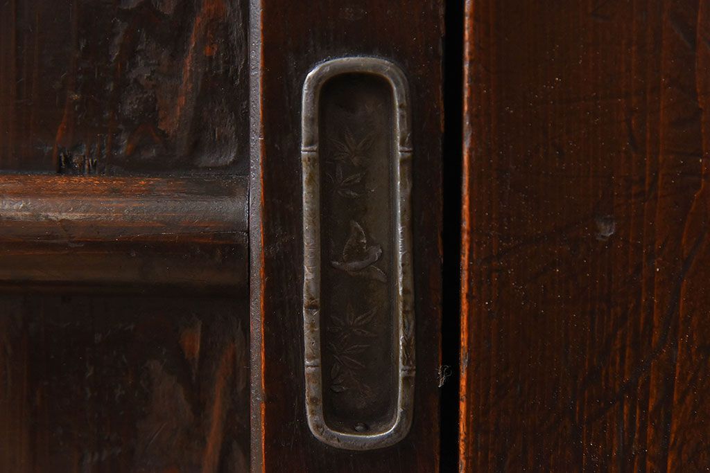 アンティーク家具　古民具・骨董　京都産　透かし彫り　上品な重ね三尺水屋箪笥(食器棚、収納棚)