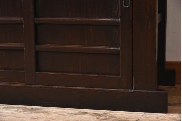 アンティーク家具　古民具・骨董　京都産　透かし彫り　上品な重ね三尺水屋箪笥(食器棚、収納棚)