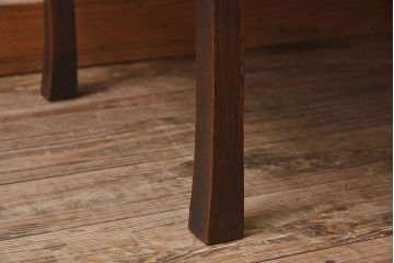 レトロ家具　昭和レトロ　和製アンティーク　栓材一枚板!古い木の味わい深い角ちゃぶ台(1)