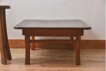 レトロ家具　昭和レトロ　和製アンティーク　栓材一枚板!古い木の味わい深い角ちゃぶ台(2)