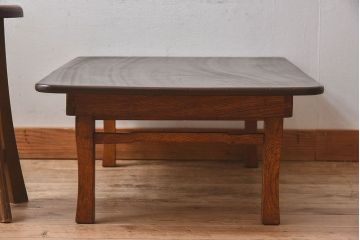 レトロ家具　昭和レトロ　和製アンティーク　栓材一枚板!古い木の味わい深い角ちゃぶ台(2)