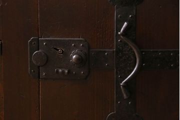 アンティーク家具　和製アンティーク　前面ヒノキ材　収納箪笥サイドボード(水屋箪笥)