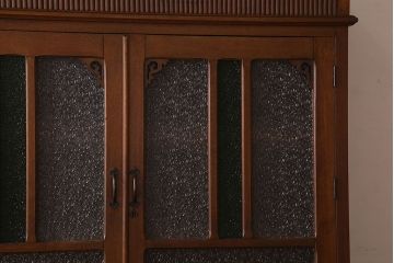 アンティーク家具　大正ロマン　高級品　色ガラス入り食器棚(収納棚、キャビネット)
