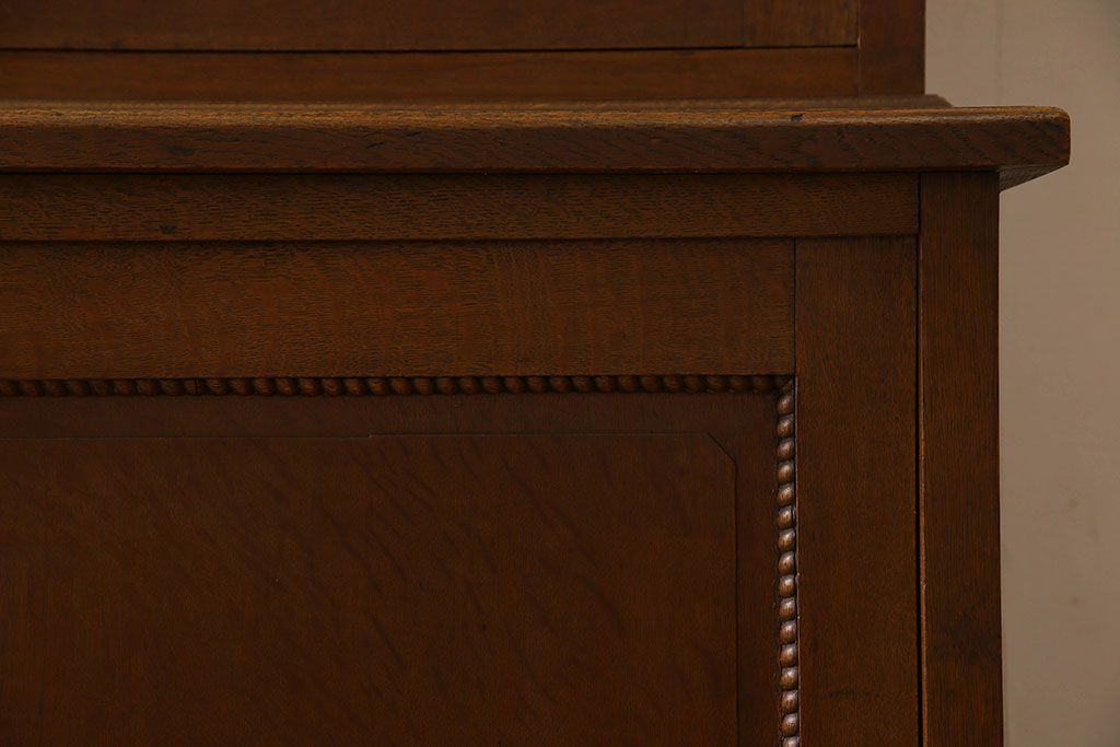 アンティーク家具　大正ロマン　高級品　色ガラス入り食器棚(収納棚、キャビネット)