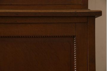 アンティーク家具　大正ロマン　高級品　色ガラス入り食器棚(収納棚、キャビネット)