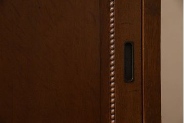 アンティーク家具　大正ロマン　高級品　色ガラス入り食器棚(収納棚、キャビネット)