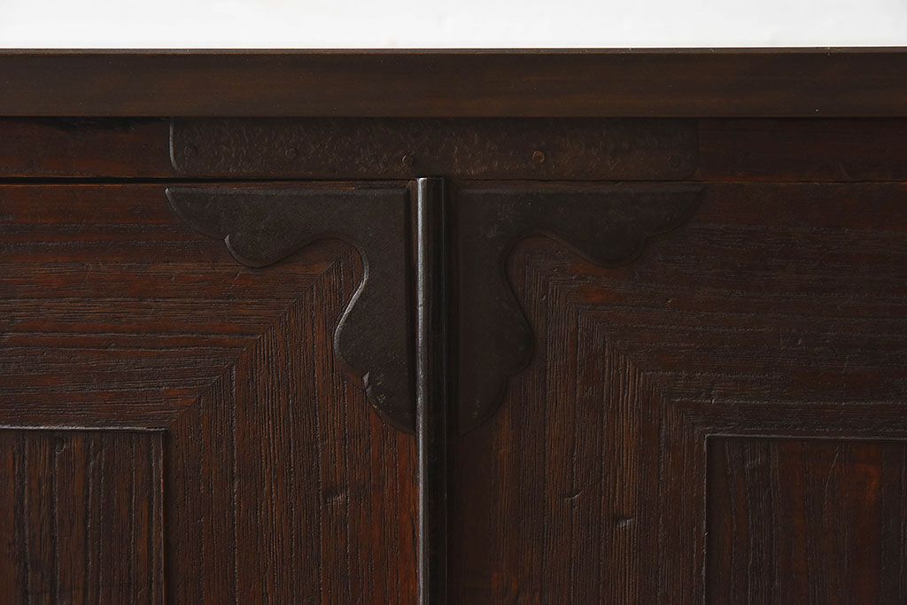 アンティーク家具　和製アンティーク　ヒノキ材天板　鉄脚収納棚