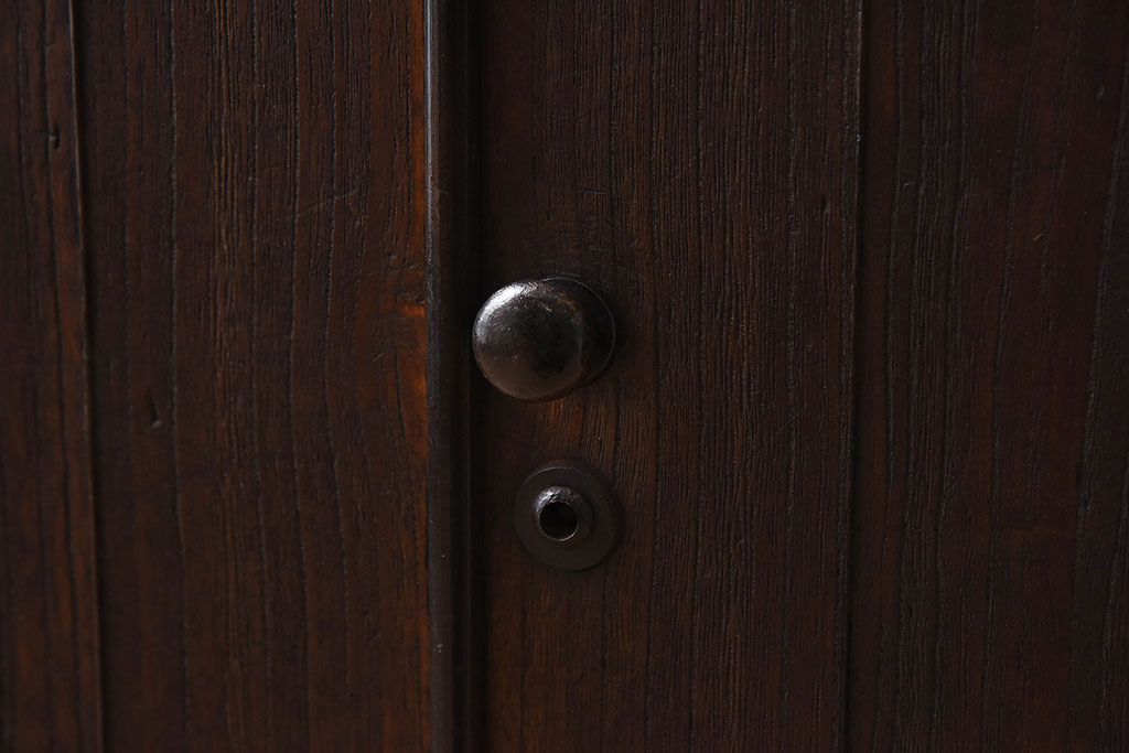 アンティーク家具　和製アンティーク　ヒノキ材天板　鉄脚収納棚