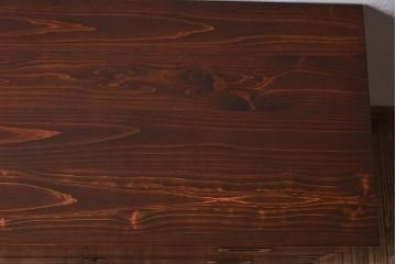 アンティーク家具　和製アンティーク　天板ヒノキ材　鉄脚ローチェスト