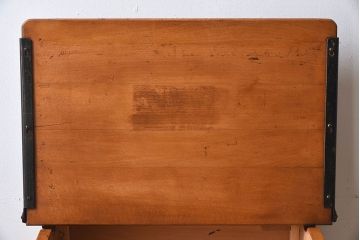 アンティーク家具　イギリスアンティーク　ブナ材　スクールデスク(平机)