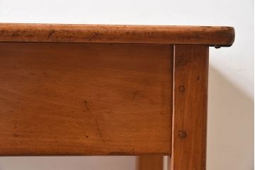 アンティーク家具　イギリスアンティーク　ブナ材　スクールデスク(平机)
