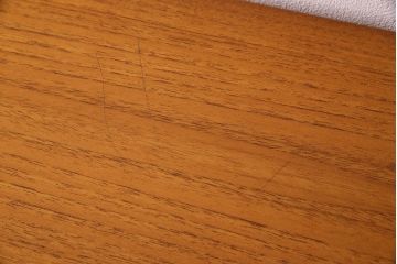 北欧家具 チーク材製 G-plan(ジープラン) Fresco(フレスコ) スタイリッシュな脚付きサイドボード