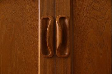 北欧家具 チーク材製 G-plan(ジープラン) Fresco(フレスコ) スタイリッシュな脚付きサイドボード