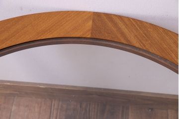 ヴィンテージ家具　G-plan(ジープラン)　北欧ビンテージ　チーク材　ガラストップラウンドテーブル(センターテーブル・コーヒーテーブル)(3)