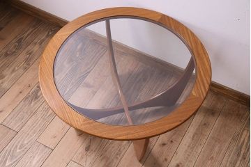 ヴィンテージ家具 G-plan(ジープラン) 北欧ビンテージ チーク材 ガラストップラウンドテーブル(センターテーブル・コーヒーテーブル)(3)