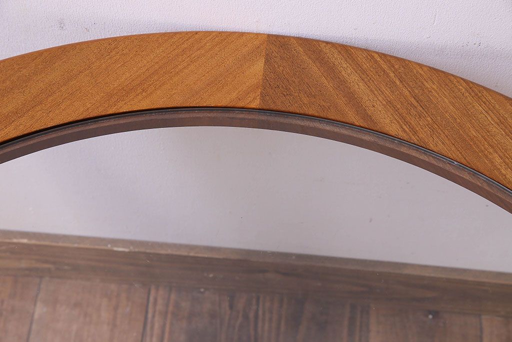 ヴィンテージ家具 G-plan(ジープラン) 北欧ビンテージ チーク材 ガラストップラウンドテーブル(センターテーブル・コーヒーテーブル)(3)