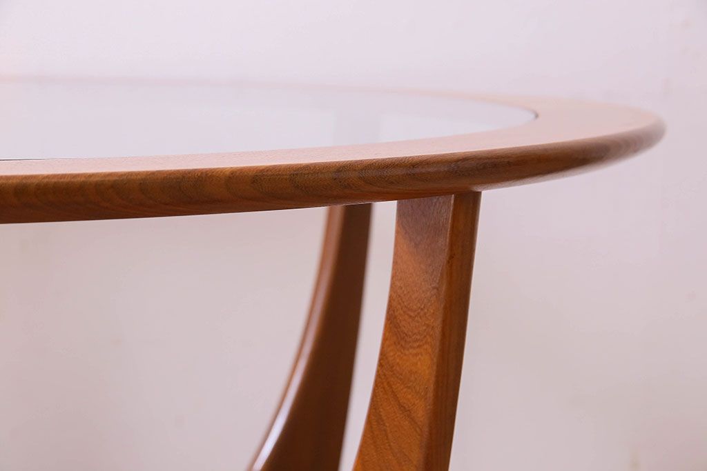 ヴィンテージ家具 G-plan(ジープラン) 北欧ビンテージ チーク材 ガラストップラウンドテーブル(センターテーブル・コーヒーテーブル)(3)