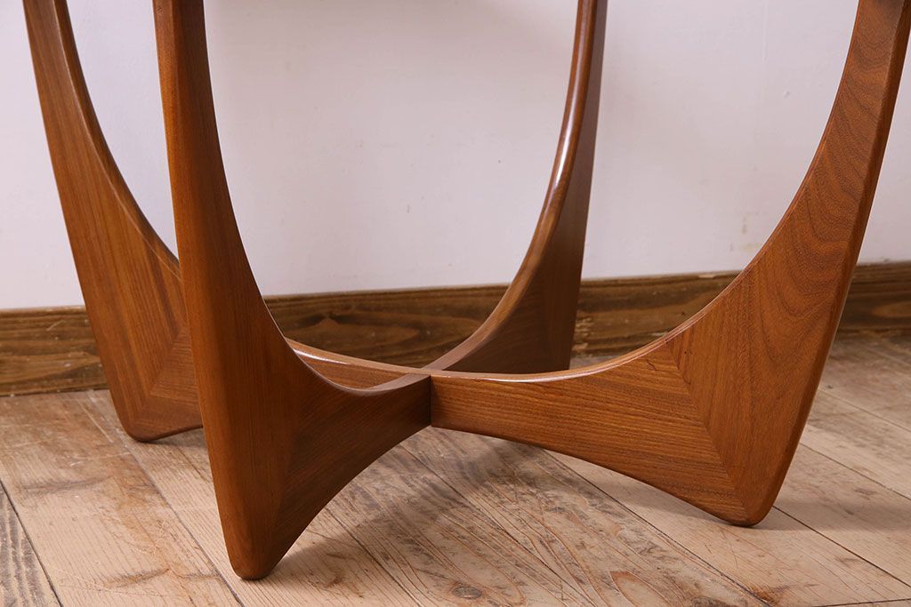 ヴィンテージ家具 G-plan(ジープラン) 北欧ビンテージ チーク材 ガラストップラウンドテーブル(センターテーブル・コーヒーテーブル)(3)