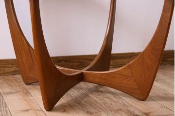 ヴィンテージ家具 G-plan(ジープラン) 北欧ビンテージ チーク材 ガラストップラウンドテーブル(センターテーブル・コーヒーテーブル)(3)