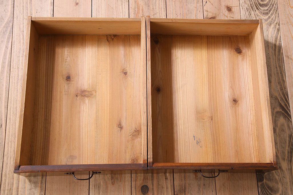 アンティーク家具　和製アンティーク　昭和期　パイン材の平机(デスク)