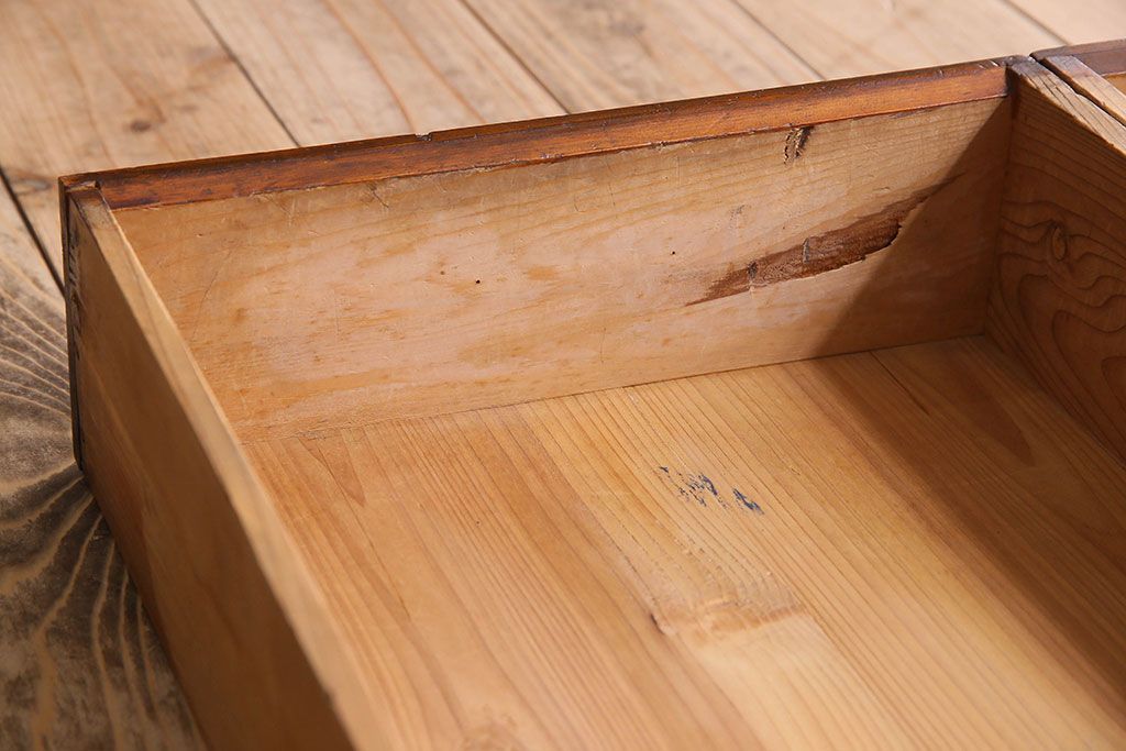 アンティーク家具　和製アンティーク　昭和期　パイン材の平机(デスク)