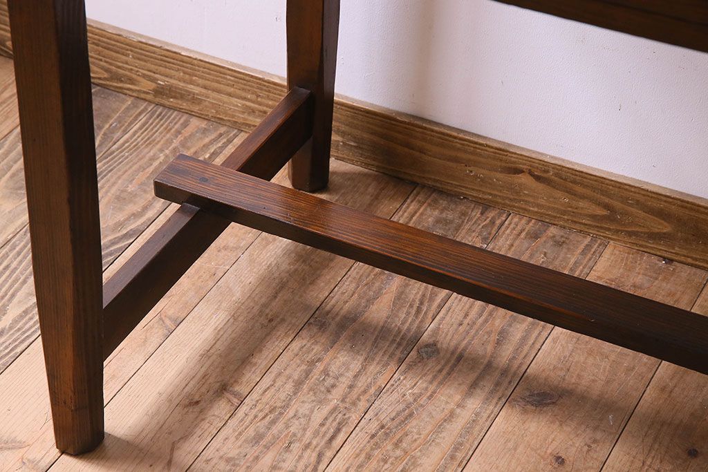 アンティーク家具　和製アンティーク　昭和期　パイン材の平机(デスク)