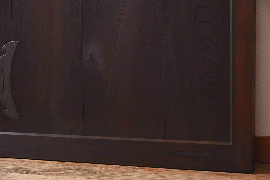 明治〜大正期　総欅材のアンティーク蔵戸(玄関戸)