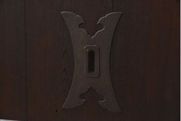 明治〜大正期　総欅材のアンティーク蔵戸(玄関戸)