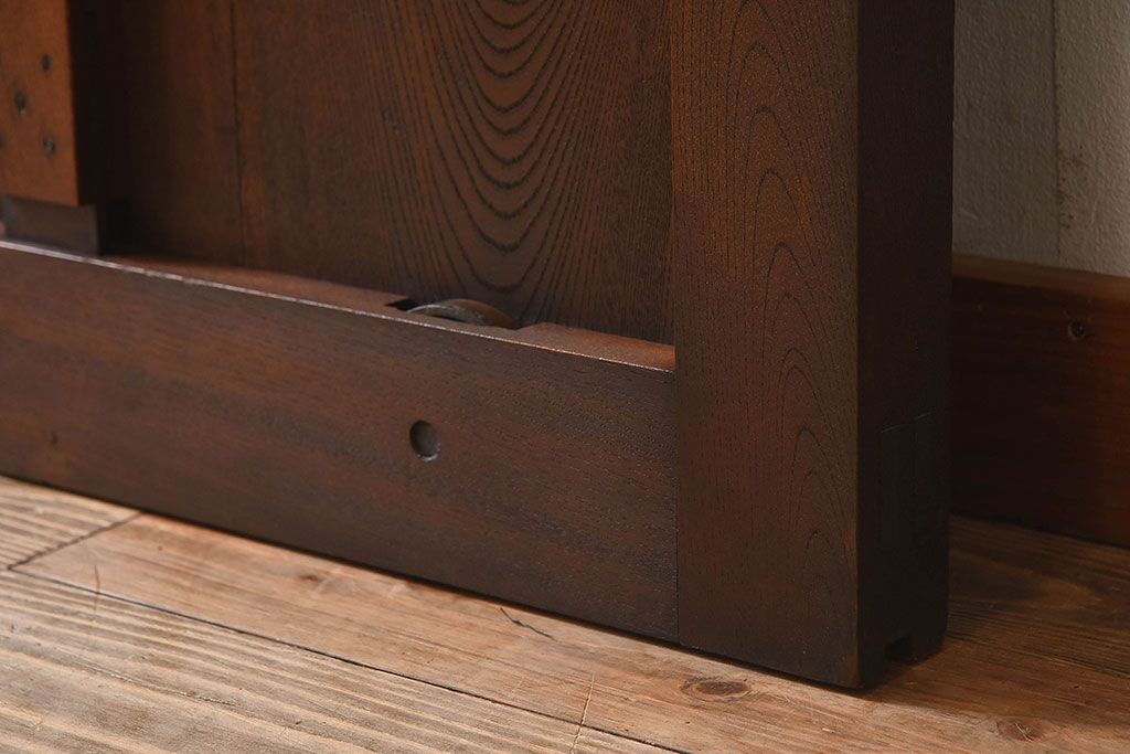 明治〜大正期　総欅材のアンティーク蔵戸(玄関戸)