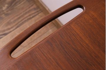 ヴィンテージ家具　北欧ビンテージ　チーク材　シンプルなキャスター付きトロリー(キッチンワゴン)