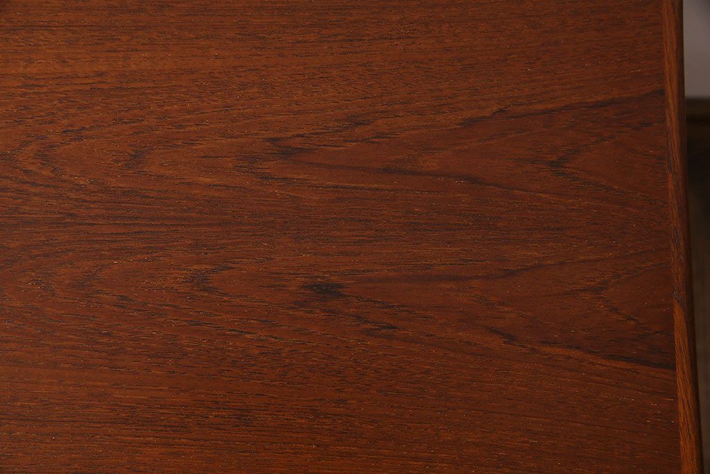 ヴィンテージ家具　北欧ビンテージ　チーク材　シンプルなキャスター付きトロリー(キッチンワゴン)