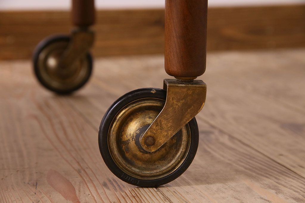 ヴィンテージ家具　北欧ビンテージ　チーク材　シンプルなキャスター付きトロリー(キッチンワゴン)