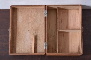 アンティーク雑貨　昭和レトロ　ナラ材製　古い木味の収納箱