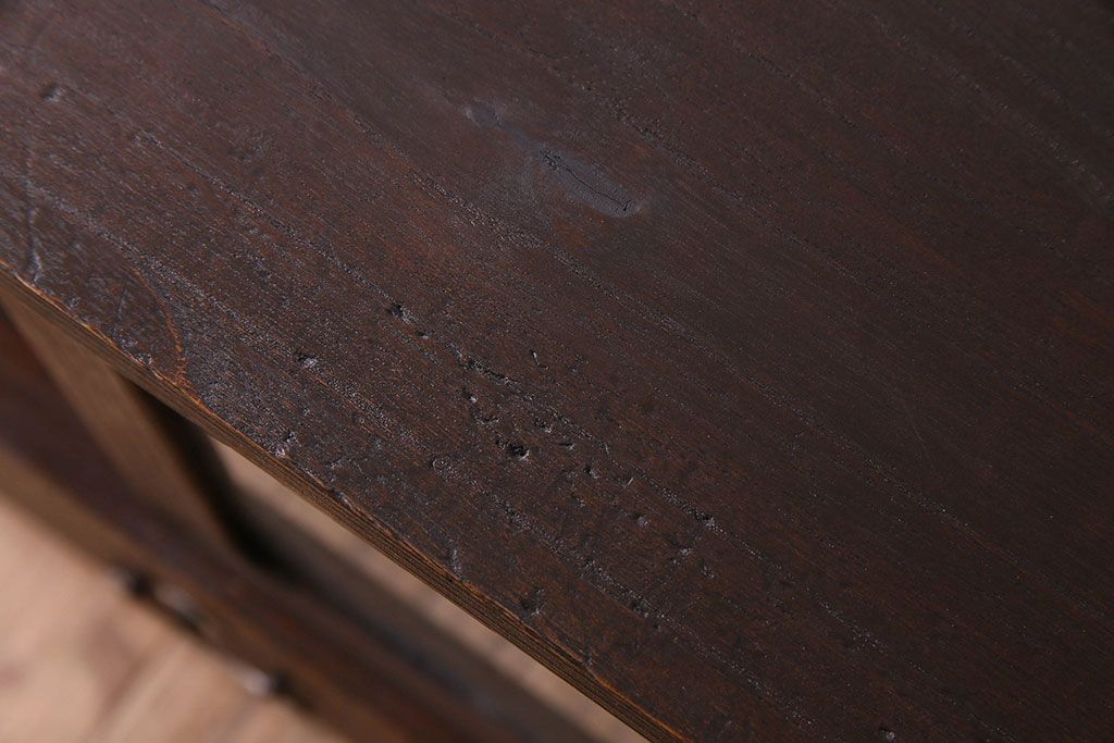 アンティーク家具　昭和期　和製アンティーク　結霜ガラス　桐材製の鉄脚ローボード(ローチェスト)