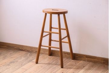 アンティーク家具　イギリスアンティーク　ビーチ・ニレ材　ナチュラルなハイスツール(丸椅子、イス、チェア)