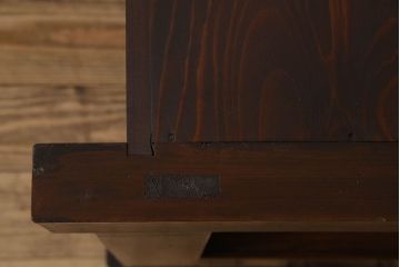 アンティーク家具　明治大正期　六尺　前面檜材　重厚なデザインの水屋箪笥ローボード