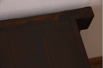 アンティーク家具　明治大正期　六尺　前面檜材　重厚なデザインの水屋箪笥ローボード