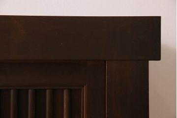 アンティーク家具　明治大正期　六尺　前面檜材　重厚なデザインの水屋箪笥ローボード