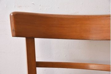 アンティーク家具　イギリスアンティーク　滑らかな木肌が魅力のブナ材製クッションチェア(椅子)(1)