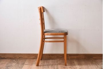 アンティーク家具　イギリスアンティーク　滑らかな木肌が魅力のブナ材製クッションチェア(椅子)(2)