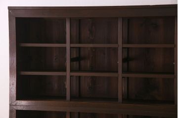 アンティーク家具　和製アンティーク　前面檜材　四枚引き戸の重ね戸棚(収納棚)