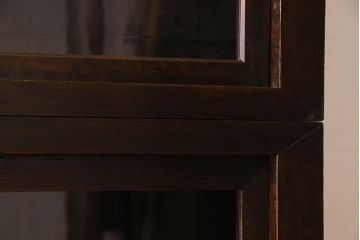 アンティーク家具　和製アンティーク　前面檜材　四枚引き戸の重ね戸棚(収納棚)