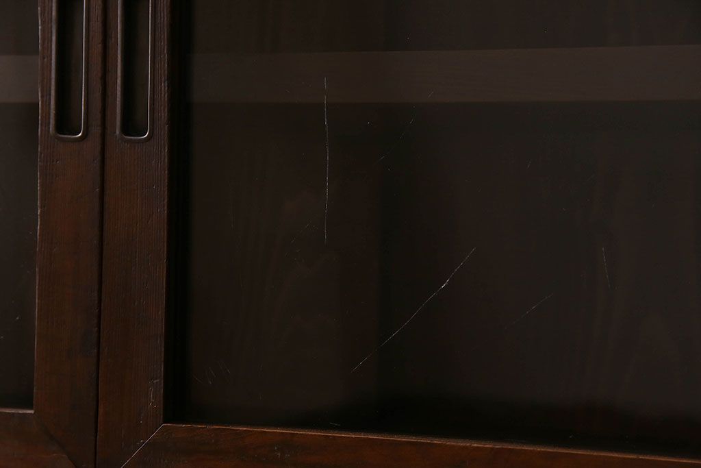 アンティーク家具　和製アンティーク　前面檜材　四枚引き戸の重ね戸棚(収納棚)