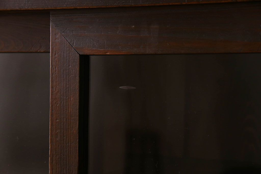 アンティーク家具　和製アンティーク　前面檜材　四枚引き戸の重ね戸棚(収納棚)