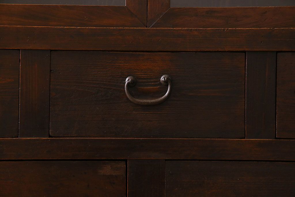 アンティーク家具　和製アンティーク　前面檜材　四枚引き戸の重ね戸棚(収納棚)