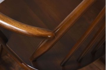 イギリスブランド家具　ERCOL(アーコール)のアンティークロッキングチェア