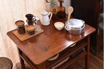アンティーク家具　大正〜昭和期　ヒノキ材のシンプルな作業台(テーブル)