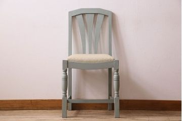 アンティーク家具　オーク材　さわやかなペイントカラーのアンティークチェア(1)